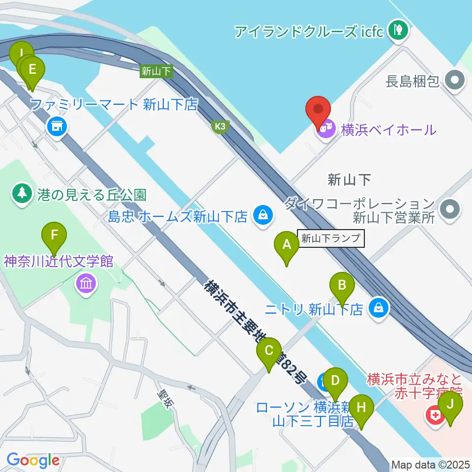 横浜ベイホール周辺のカフェ一覧地図