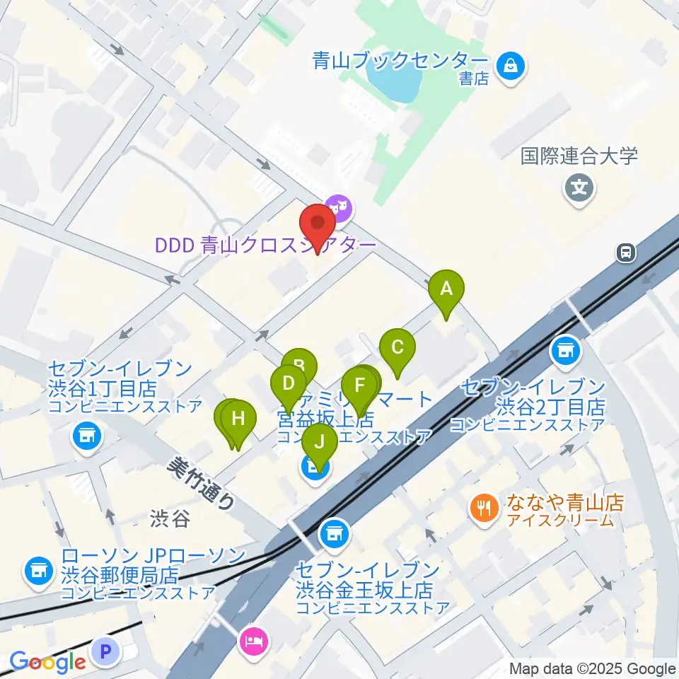 DDD青山クロスシアター周辺のカフェ一覧地図