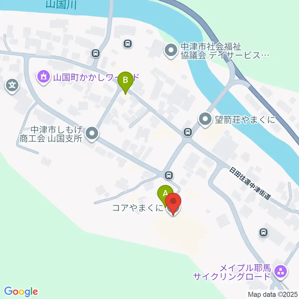 コアやまくに周辺のカフェ一覧地図