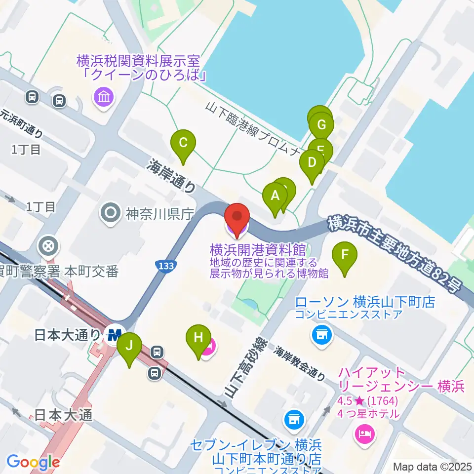 横浜開港資料館周辺のカフェ一覧地図