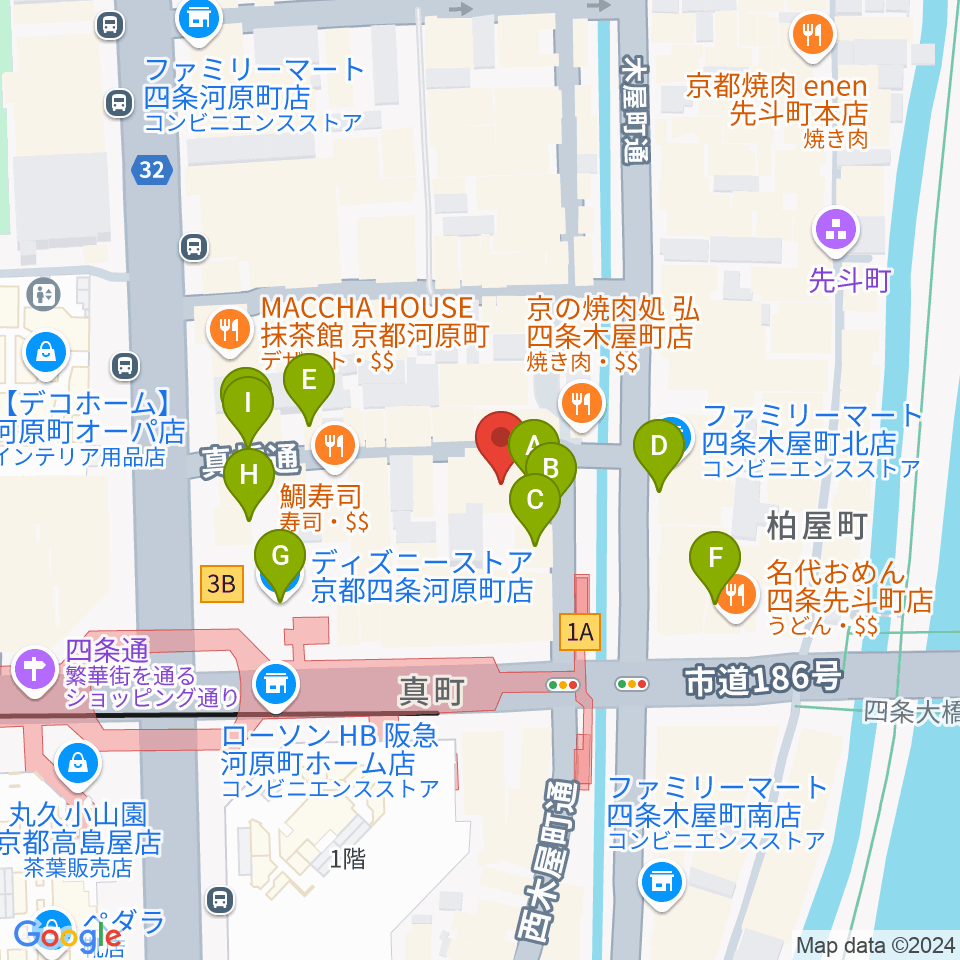 WORLD KYOTO周辺のカフェ一覧地図