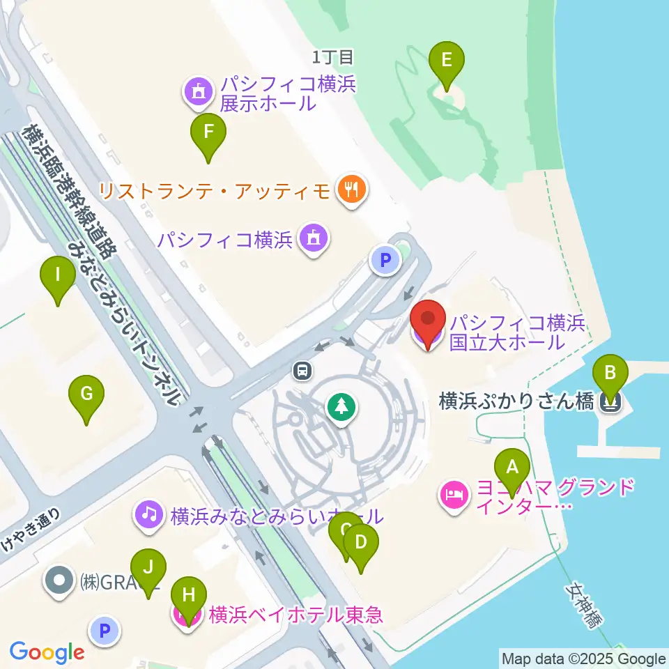 パシフィコ横浜 国立大ホール周辺のカフェ一覧地図