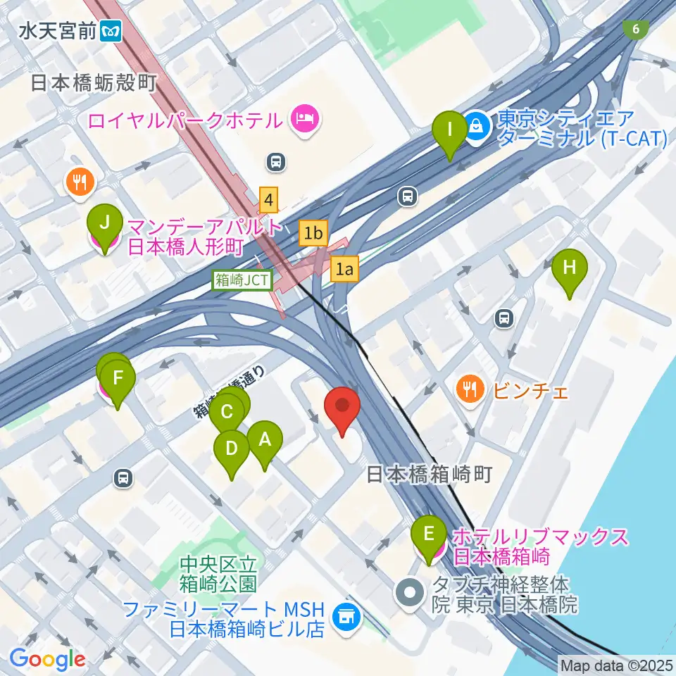 サロン・ド・モデラート周辺のホテル一覧地図