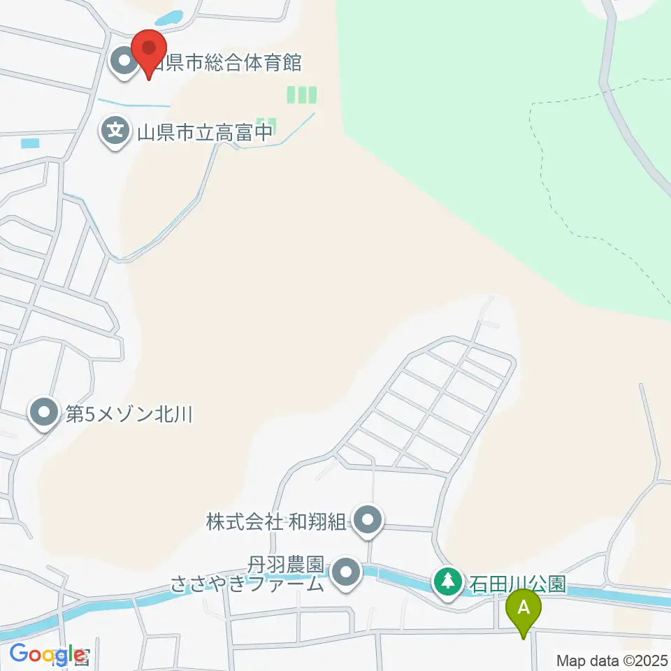 山県市総合体育館周辺のホテル一覧地図