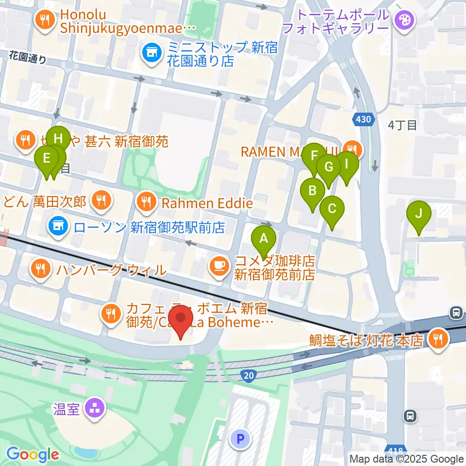 マエストローラ音楽院周辺のホテル一覧地図