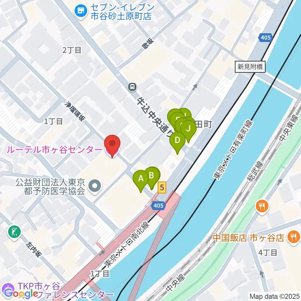 ルーテル市ヶ谷ホール周辺のファミレス・ファーストフード一覧地図