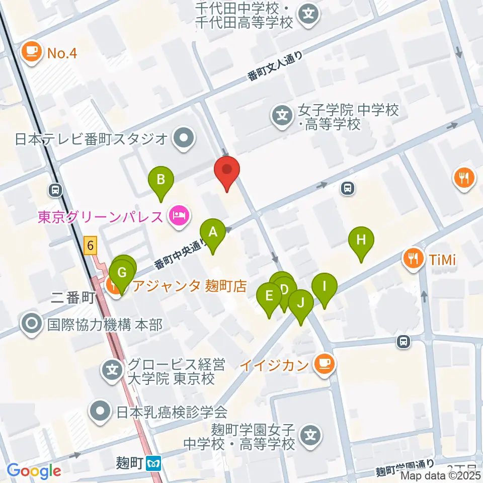 青山ハープ東京ショールーム周辺のファミレス・ファーストフード一覧地図