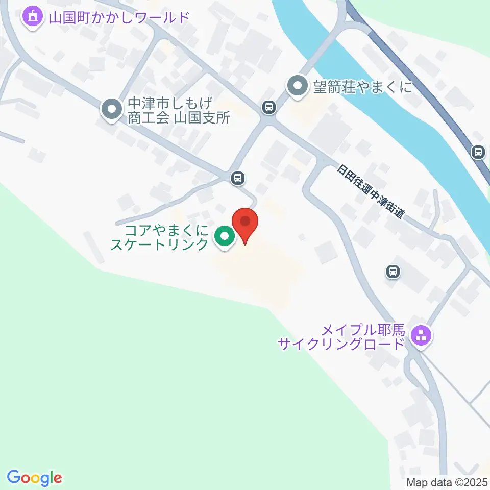 コアやまくに周辺のファミレス・ファーストフード一覧地図