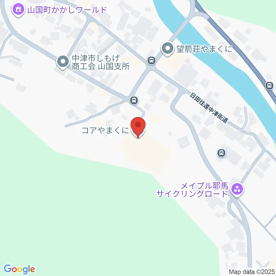 コアやまくに周辺のファミレス・ファーストフード一覧地図