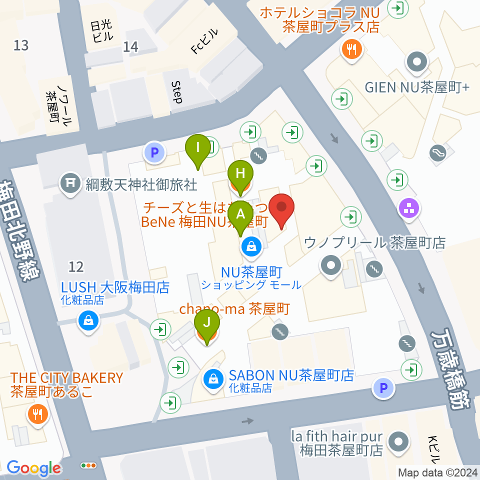 タワーレコード梅田NU茶屋町店周辺のファミレス・ファーストフード一覧地図