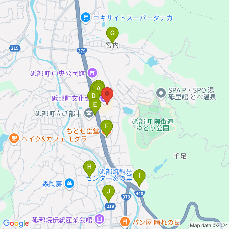 砥部町文化会館周辺のファミレス・ファーストフード一覧地図