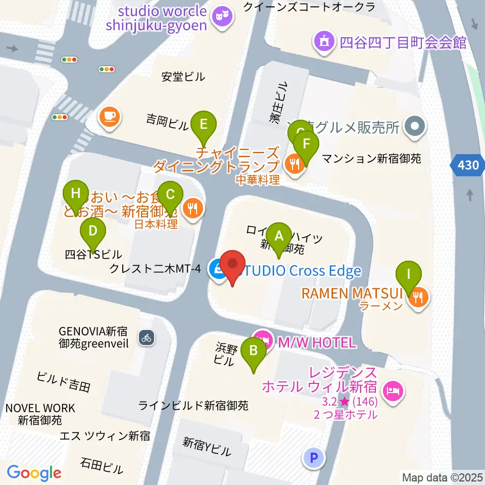 STUDIO Cross Edge周辺のファミレス・ファーストフード一覧地図
