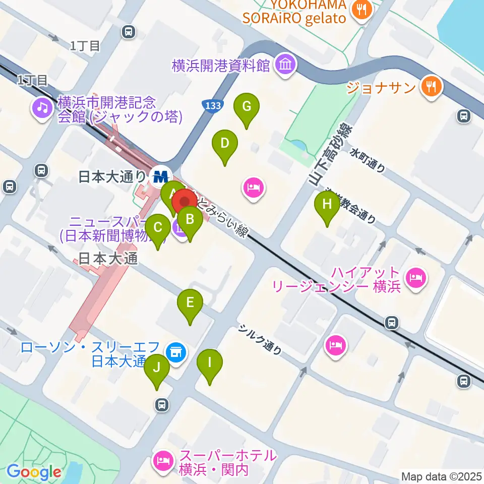横浜情報文化センター周辺のファミレス・ファーストフード一覧地図