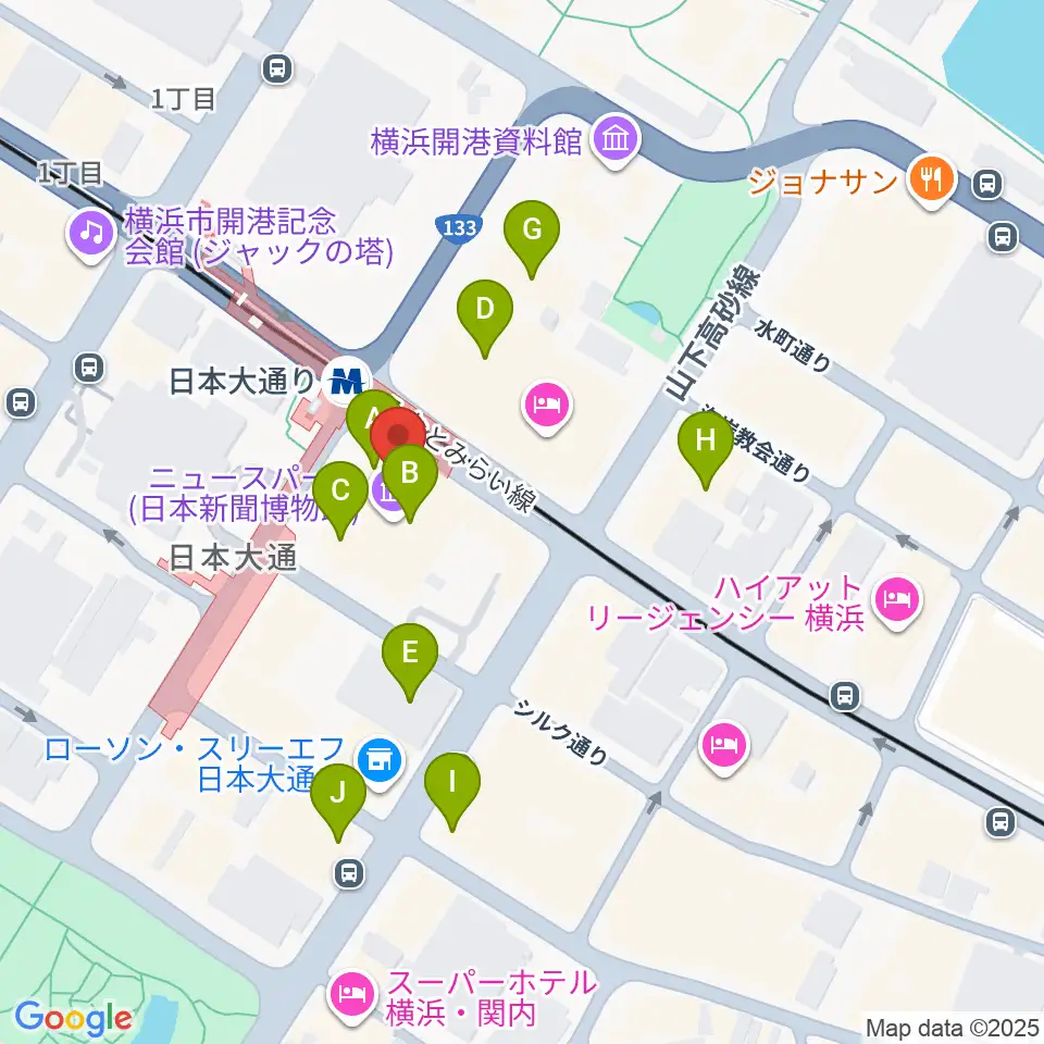 横浜情報文化センター周辺のファミレス・ファーストフード一覧地図