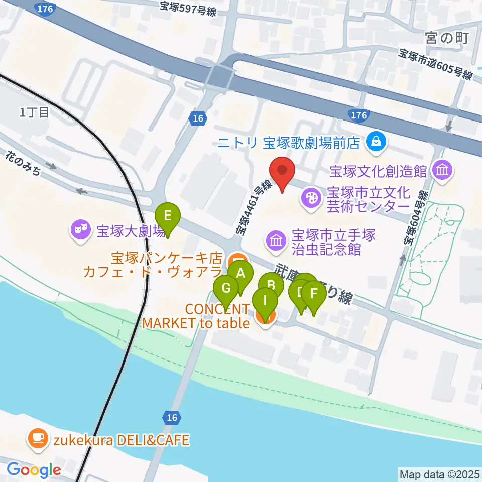 宝塚市立文化芸術センター周辺のファミレス・ファーストフード一覧地図