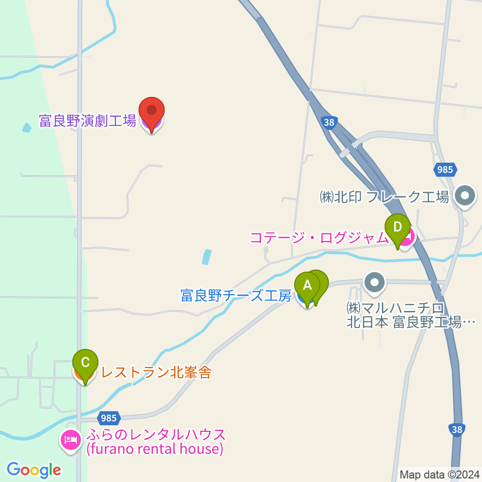 富良野演劇工場周辺のファミレス・ファーストフード一覧地図