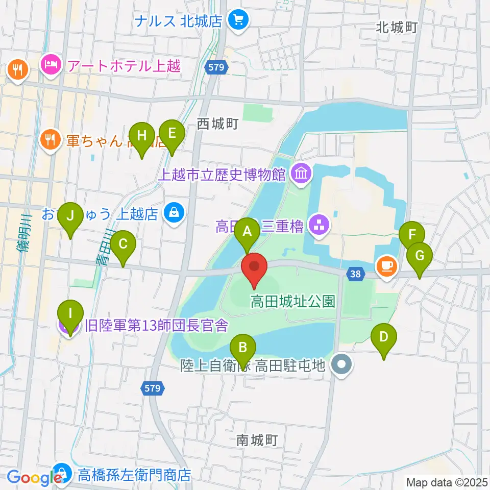 高田城址公園陸上競技場周辺のファミレス・ファーストフード一覧地図