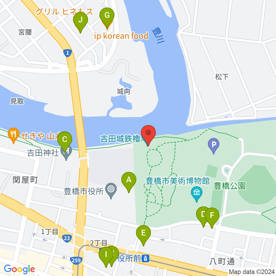 吉田城鉄櫓資料館周辺のファミレス・ファーストフード一覧地図