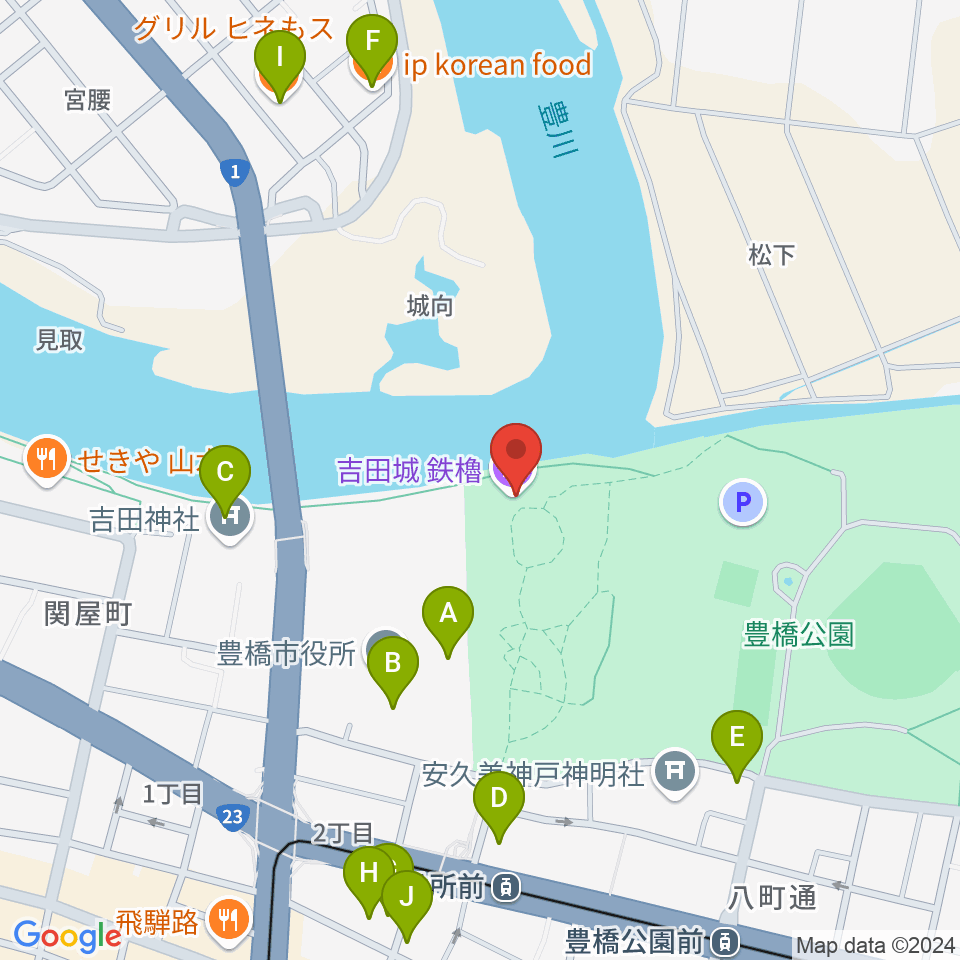 吉田城鉄櫓資料館周辺のファミレス・ファーストフード一覧地図