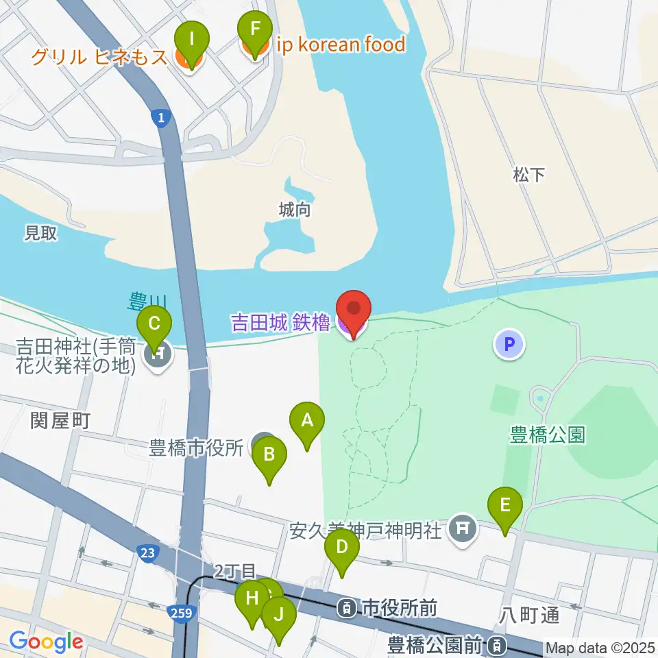 吉田城鉄櫓資料館周辺のファミレス・ファーストフード一覧地図