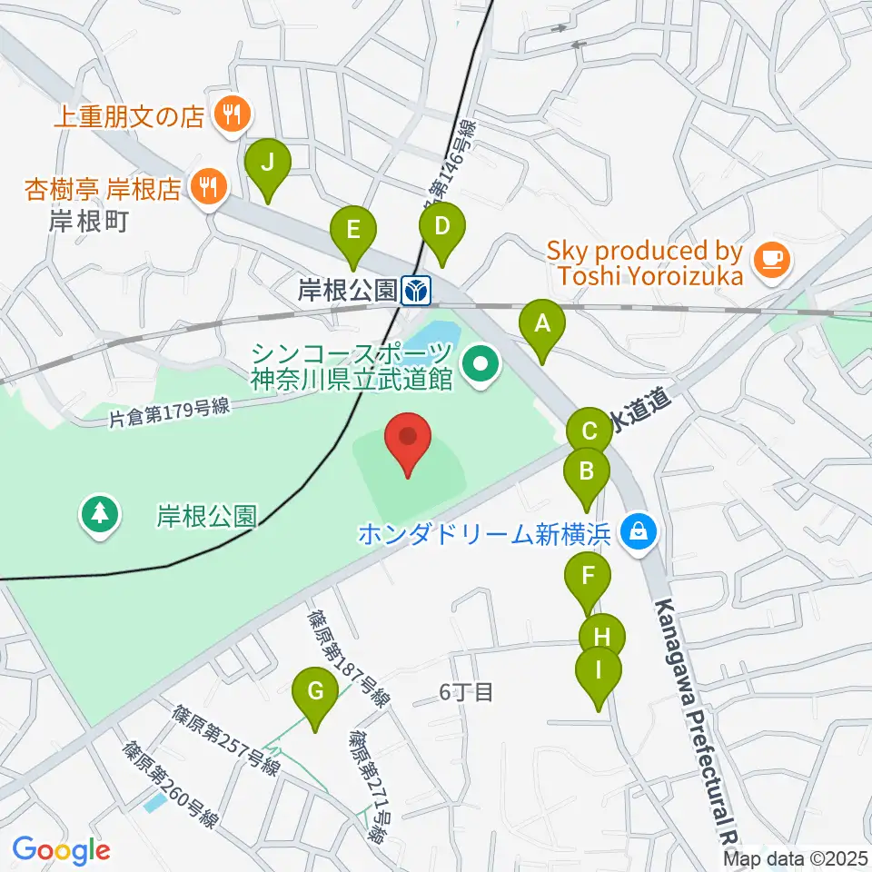 岸根公園野球場周辺のファミレス・ファーストフード一覧地図