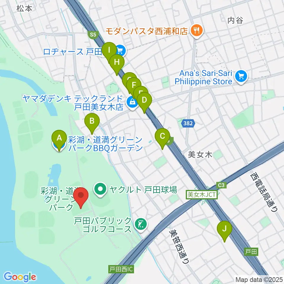 彩湖・道満グリーンパークサッカー場周辺のファミレス・ファーストフード一覧地図