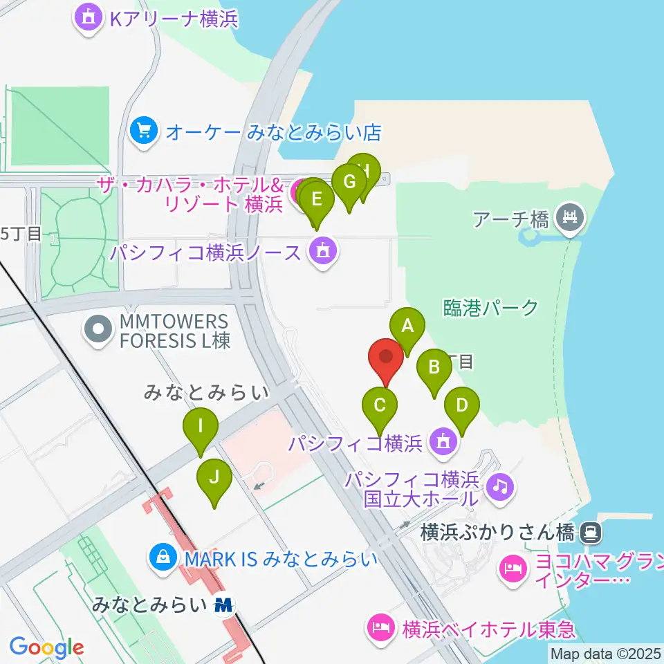 パシフィコ横浜 展示ホール周辺のファミレス・ファーストフード一覧地図