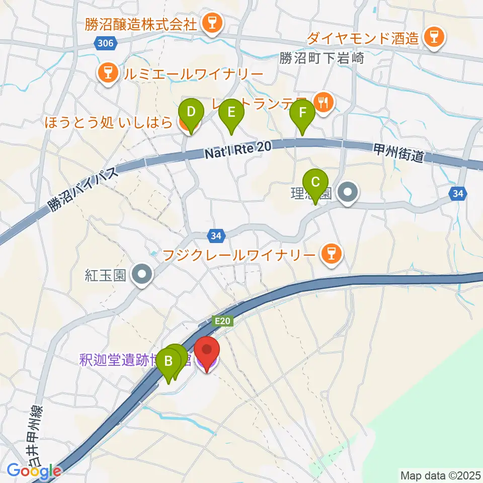 釈迦堂遺跡博物館周辺のファミレス・ファーストフード一覧地図
