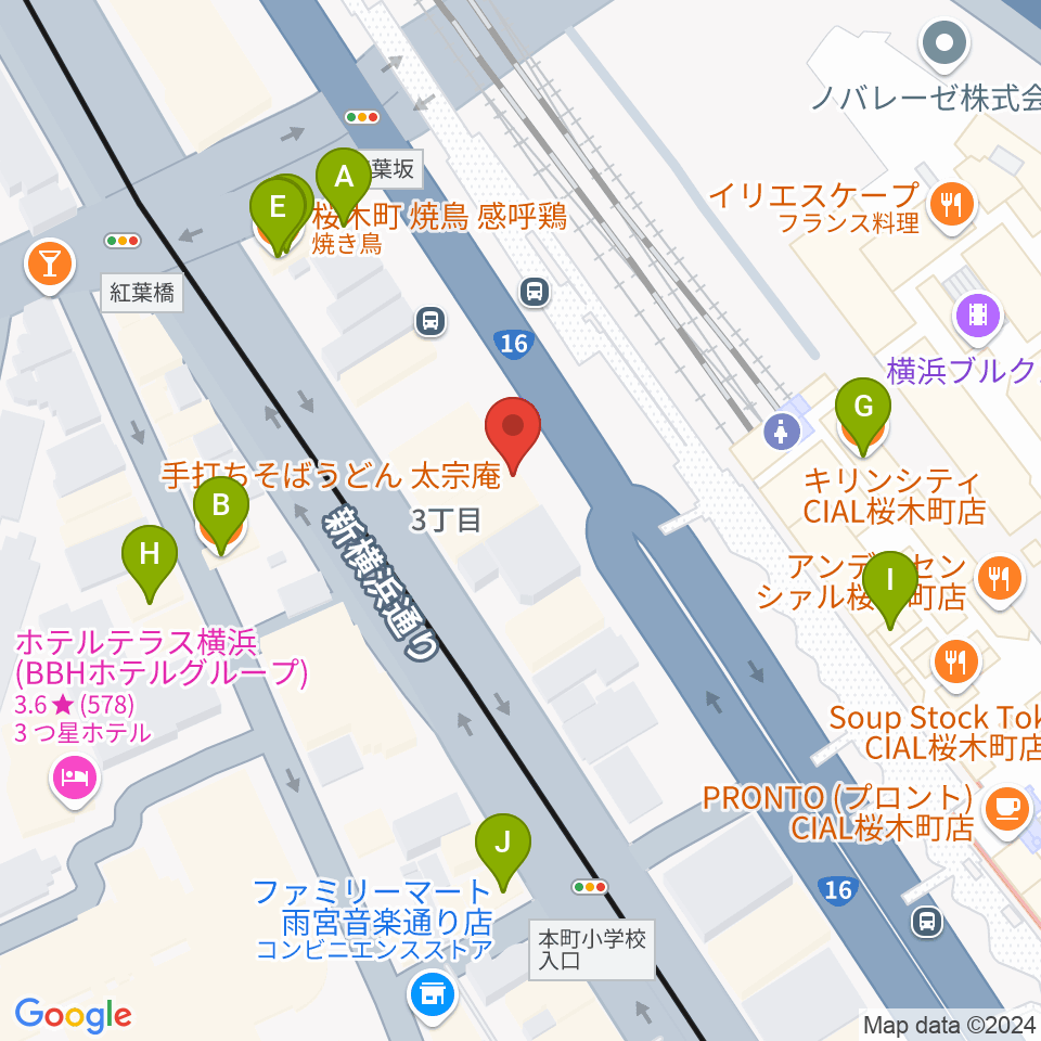 ヨコハマセーラスタジオ周辺のファミレス・ファーストフード一覧地図