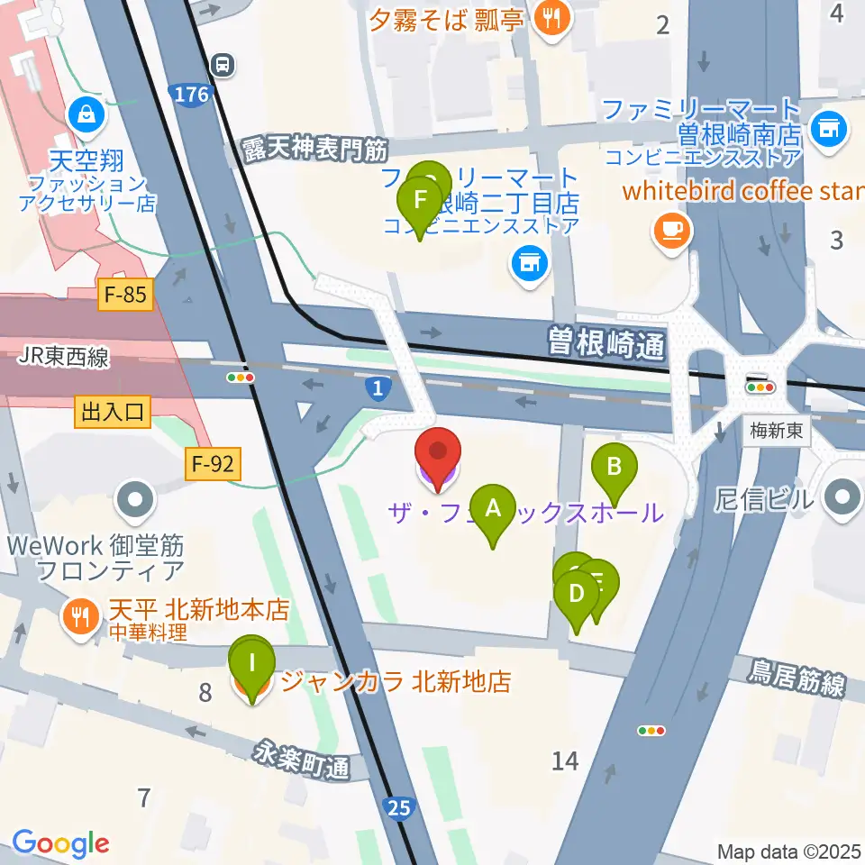 ザ・フェニックスホール周辺のファミレス・ファーストフード一覧地図