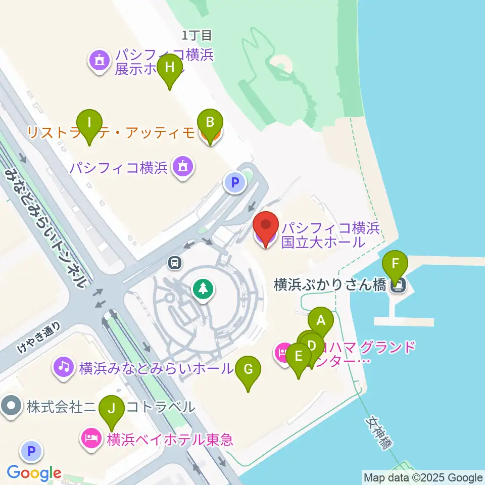 パシフィコ横浜 国立大ホール周辺のファミレス・ファーストフード一覧地図