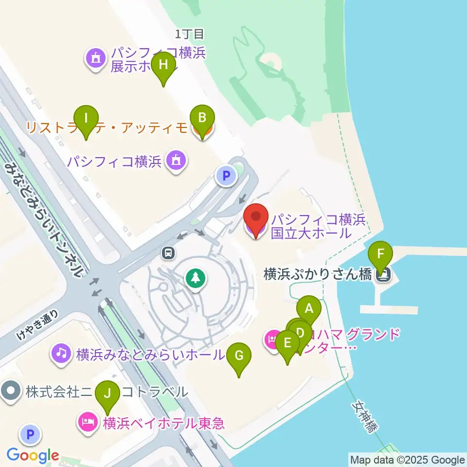 パシフィコ横浜 国立大ホール周辺のファミレス・ファーストフード一覧地図