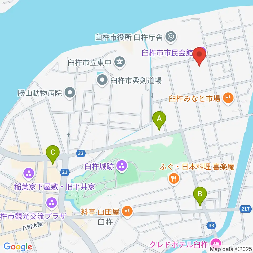臼杵市民会館周辺のコンビニエンスストア一覧地図