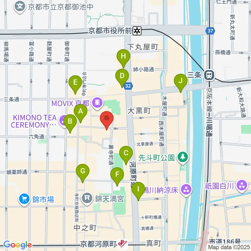 トラドラレコード周辺のコンビニエンスストア一覧地図