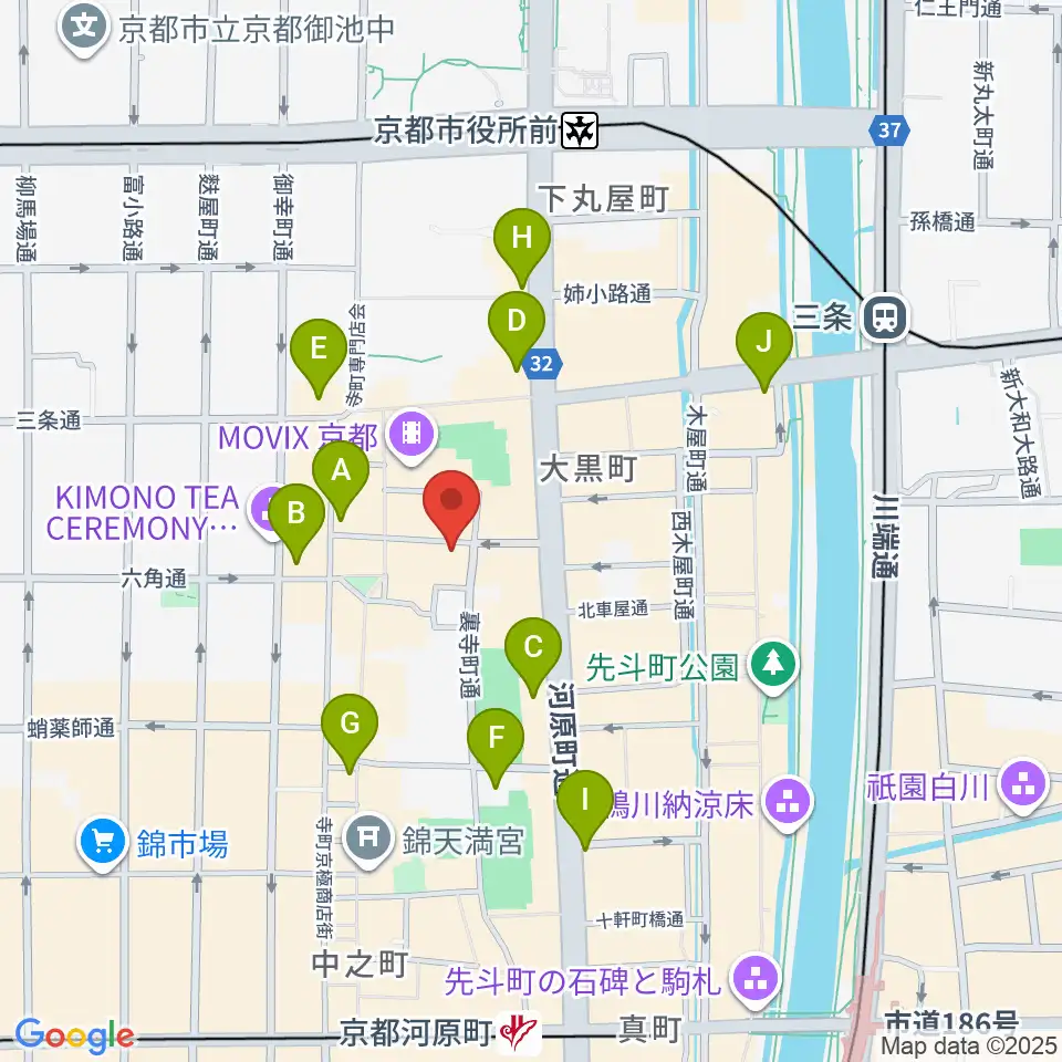 トラドラレコード周辺のコンビニエンスストア一覧地図