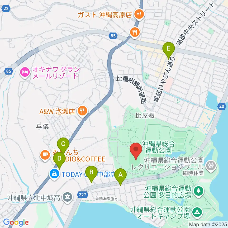 沖縄県総合運動公園陸上競技場周辺のコンビニエンスストア一覧地図
