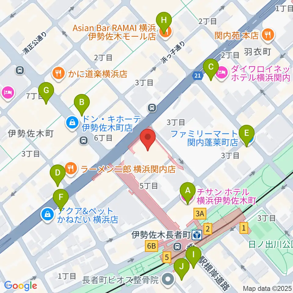 横浜ラジアントホール周辺のコンビニエンスストア一覧地図