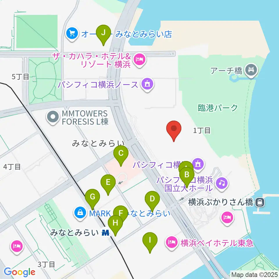 パシフィコ横浜 展示ホール周辺のコンビニエンスストア一覧地図
