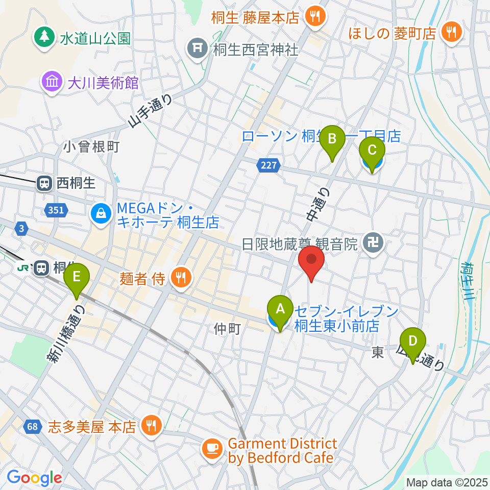 織物参考館・紫周辺のコンビニエンスストア一覧地図