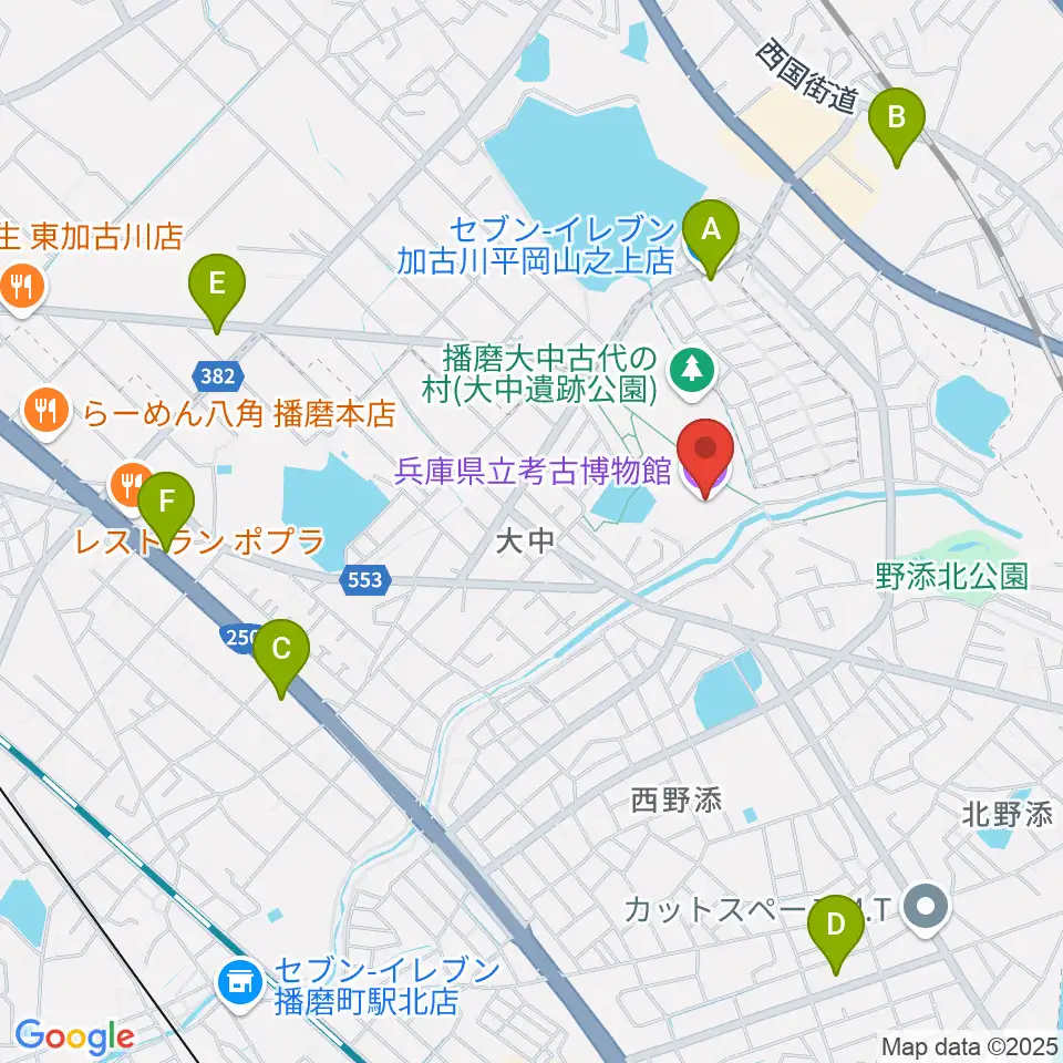 兵庫県立考古博物館周辺のコンビニエンスストア一覧地図