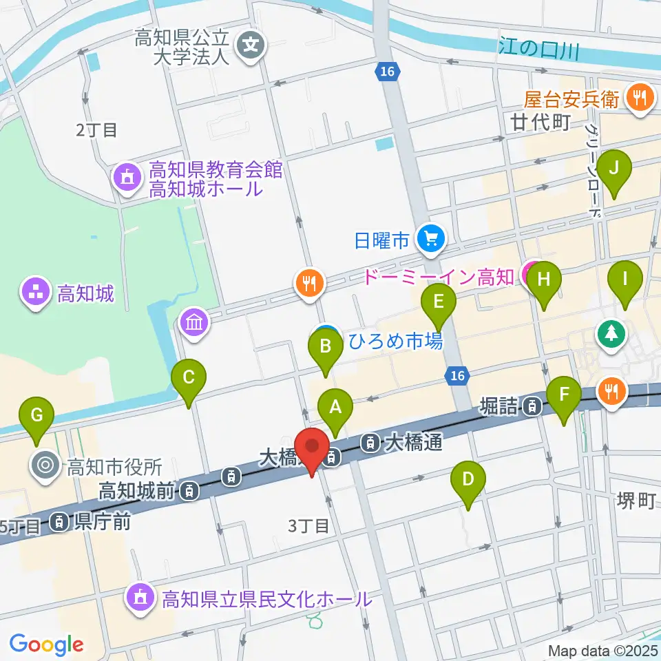 ラ・ヴィータホール周辺のコンビニエンスストア一覧地図