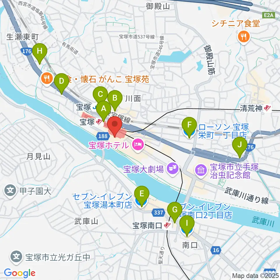 宝塚ソリオホール周辺のコンビニエンスストア一覧地図