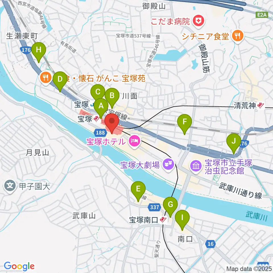 宝塚ソリオホール周辺のコンビニエンスストア一覧地図