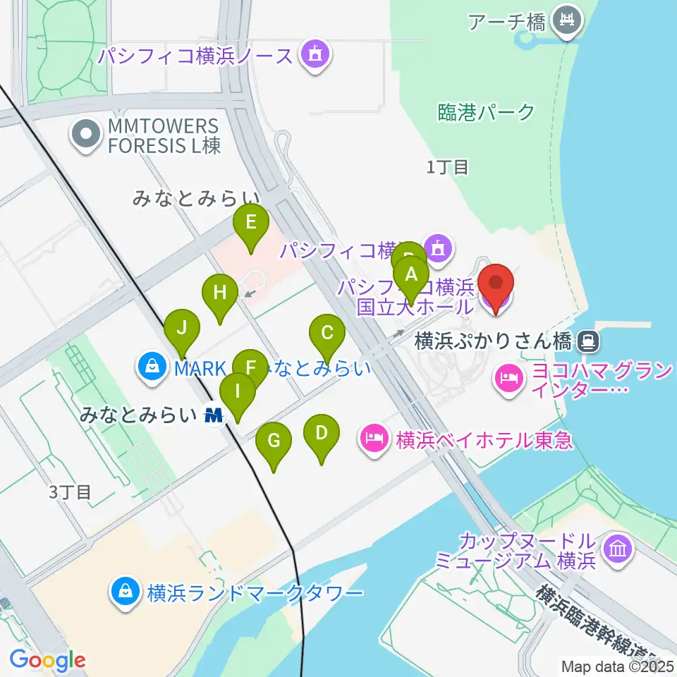 パシフィコ横浜 国立大ホール周辺のコンビニエンスストア一覧地図